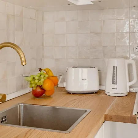 Santa Catarina Urban Chic | * リスボン